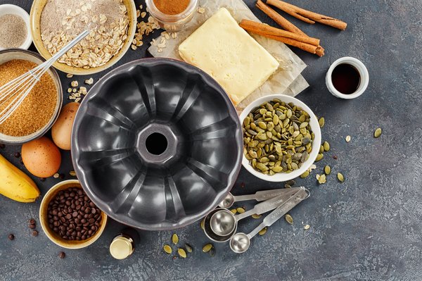 Moules à gâteau réglables : Adaptez la taille de vos gâteaux selon vos besoins