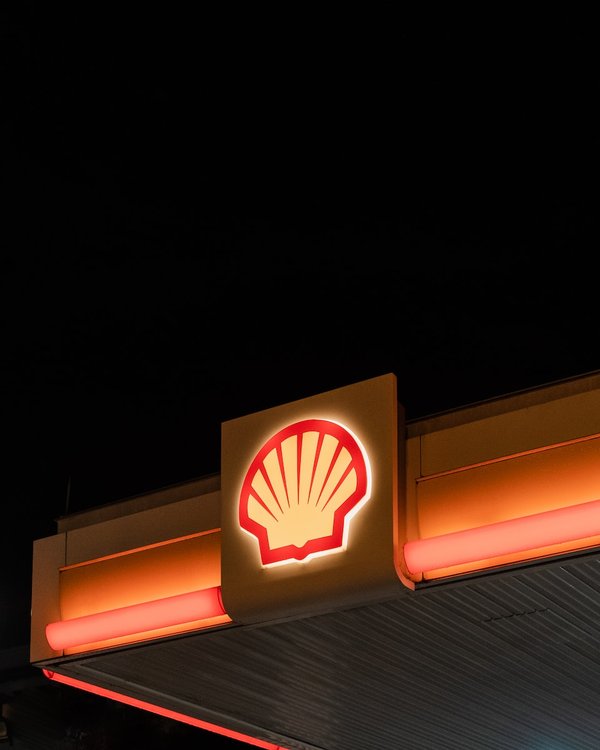 Shell : Révolution énergétique, solutions durables et électriques pour un avenir carbone neutre