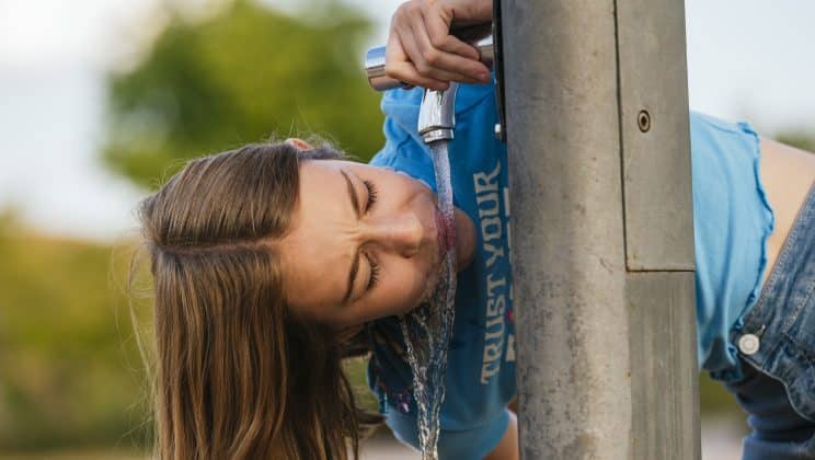 Les critères essentiels à considérer lors de l’achat ou de la location d’une fontaine à eau